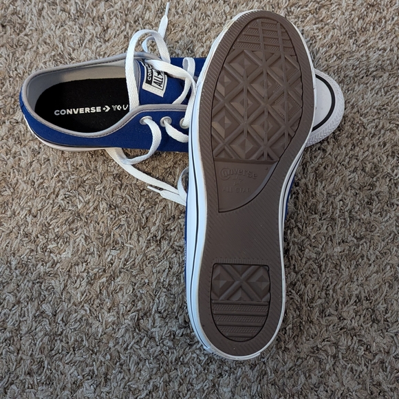 Converse Blue and White Sneakers - Picture 5 of 6